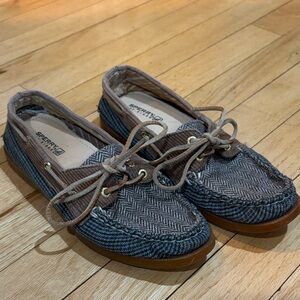 Sperry Women's Brown blue and green Loafers